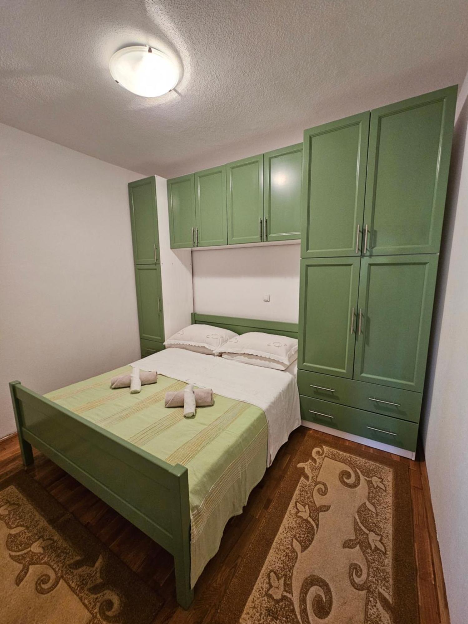 Apartmani Natasa Lokva Rogoznica Exterior photo